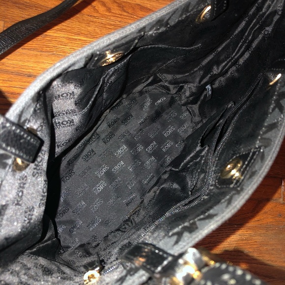 Michael Kors Handbag - Picture 3 of 3